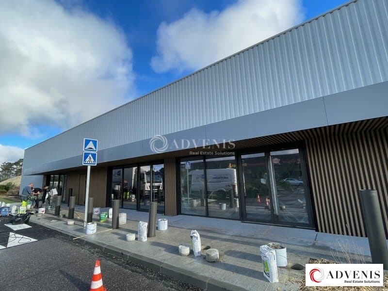 Local commercial · 290 m² · Location — photo 1
