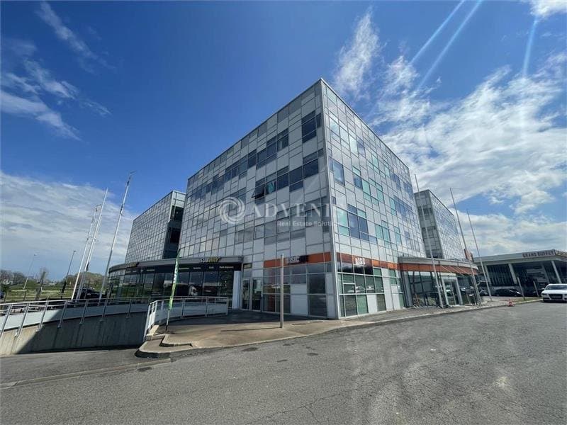 Local commercial · 434 m² · Location — photo 1