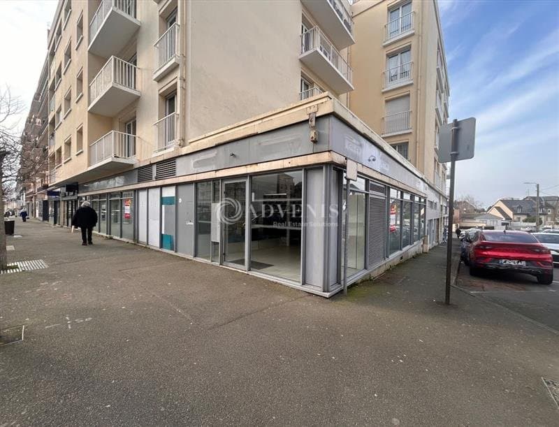 Local commercial · 188 m² · Achat des murs — photo 1