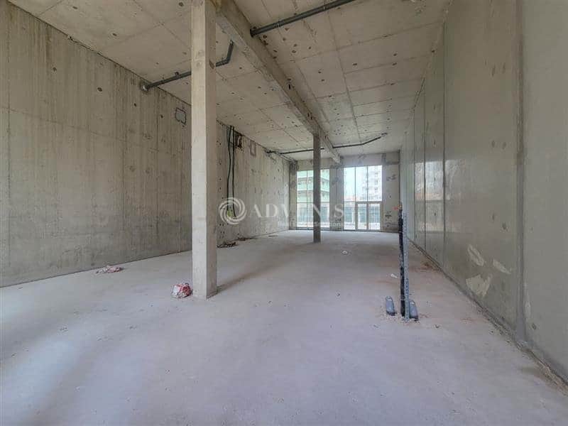 Local commercial · 177 m² · Location — photo 1